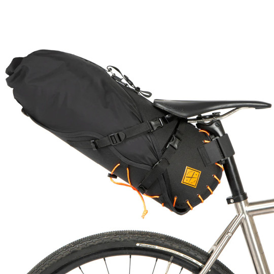 Sacoche de selle SADDLE BAG 18L + DRYBAG orange RESTRAP UK