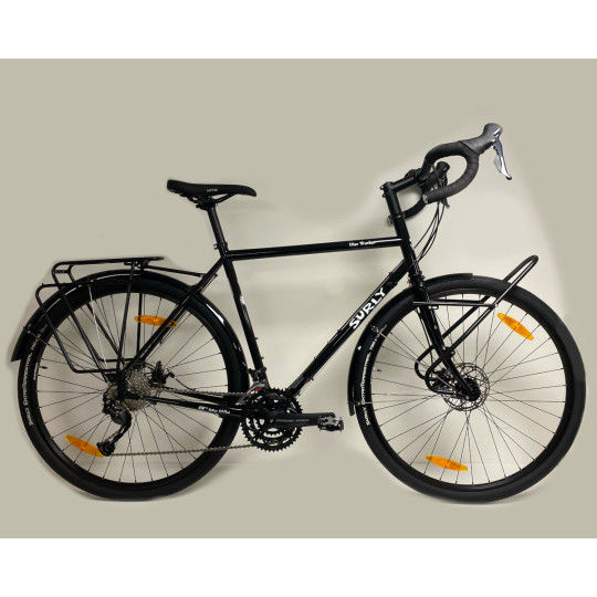 Vélo Trekking DISC TRUCKER noir SURLY 2024